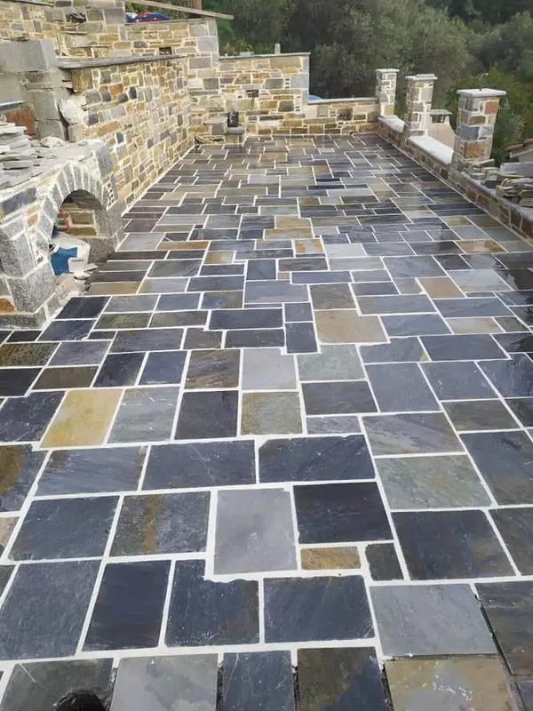 Green slate ocker-rost Flagstone-Terrasse Steinpfeiler — PelionStones.gr